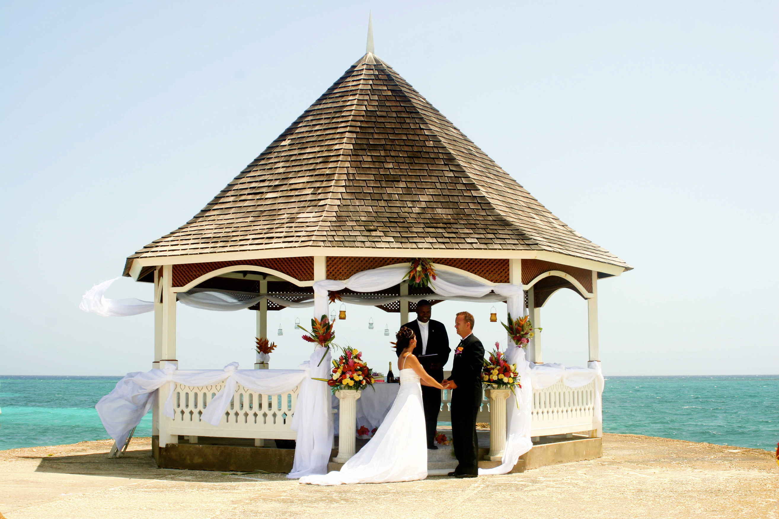 What are the Legal Requirements for Getting Married in Jamaica?