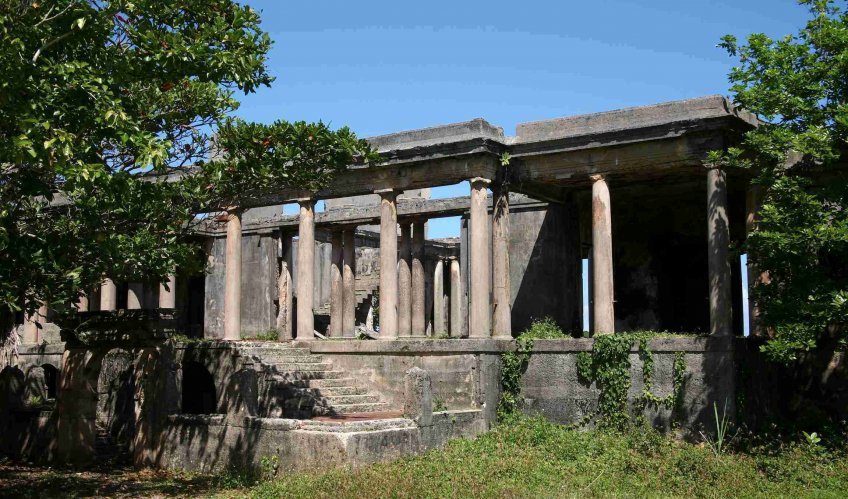 Off The Beaten Path: Folly Ruins Off The Beaten Path: Folly Ruins