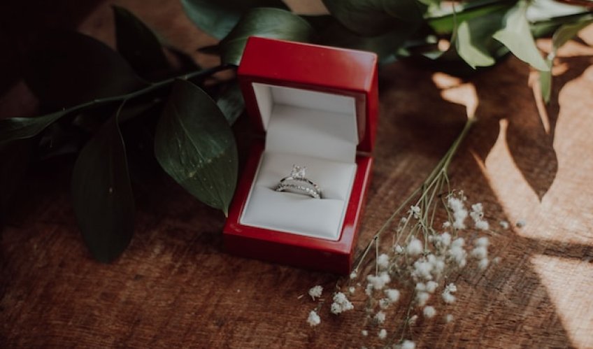 Finding the perfect engagement ring in Jamaica: a guide